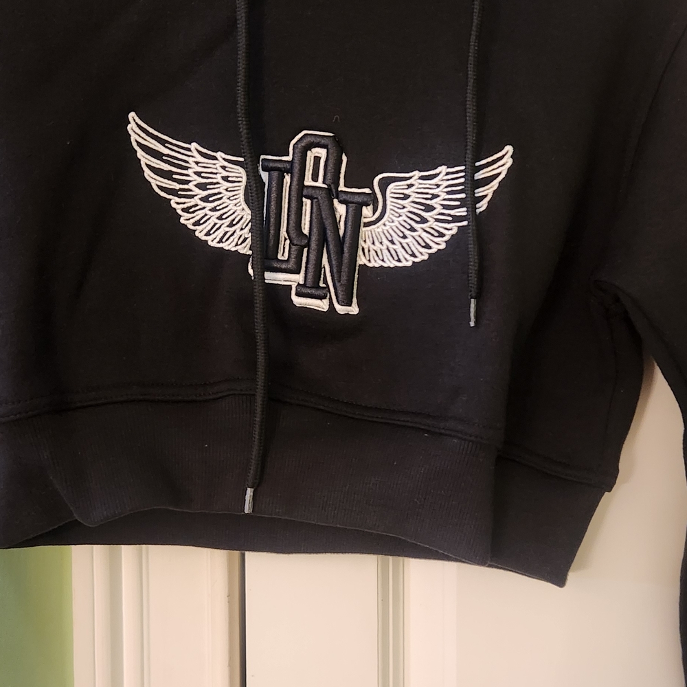 Black Cropped Hoodie with Winged Logo - Picture 3 of 3